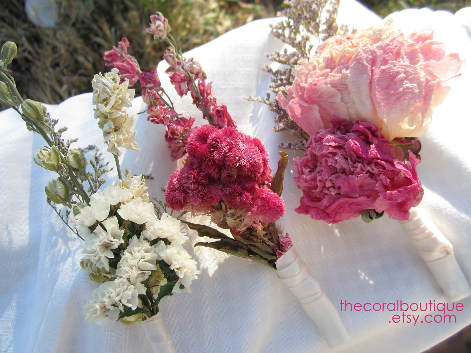 Custom Boutonniere Naturally Dried Flowers for Country, Farm, Vintage Chic Wedding Eco-friendly Keepsake for Groom and Groomsmen