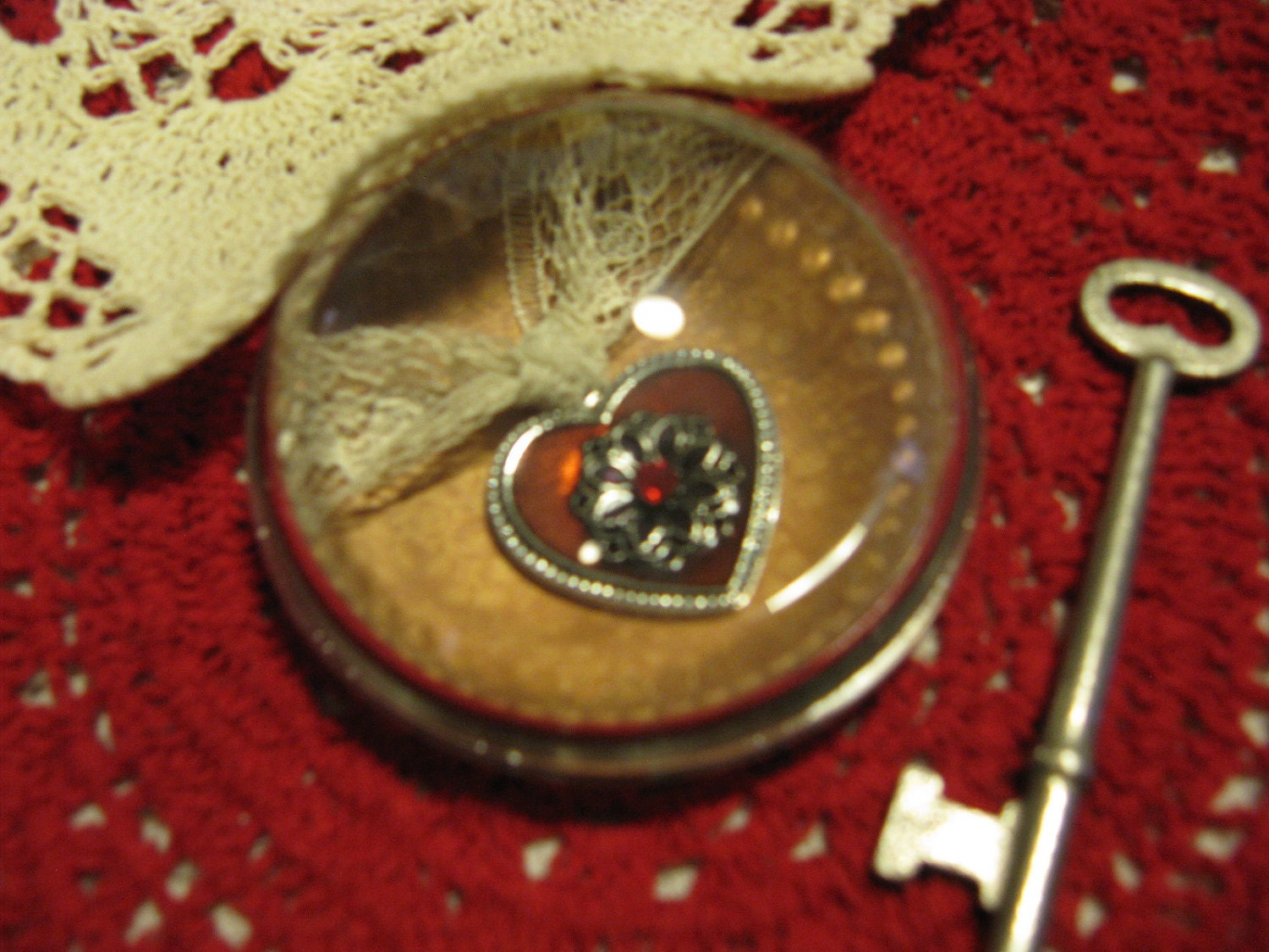 Red Heart Pendant Glass Paperweight