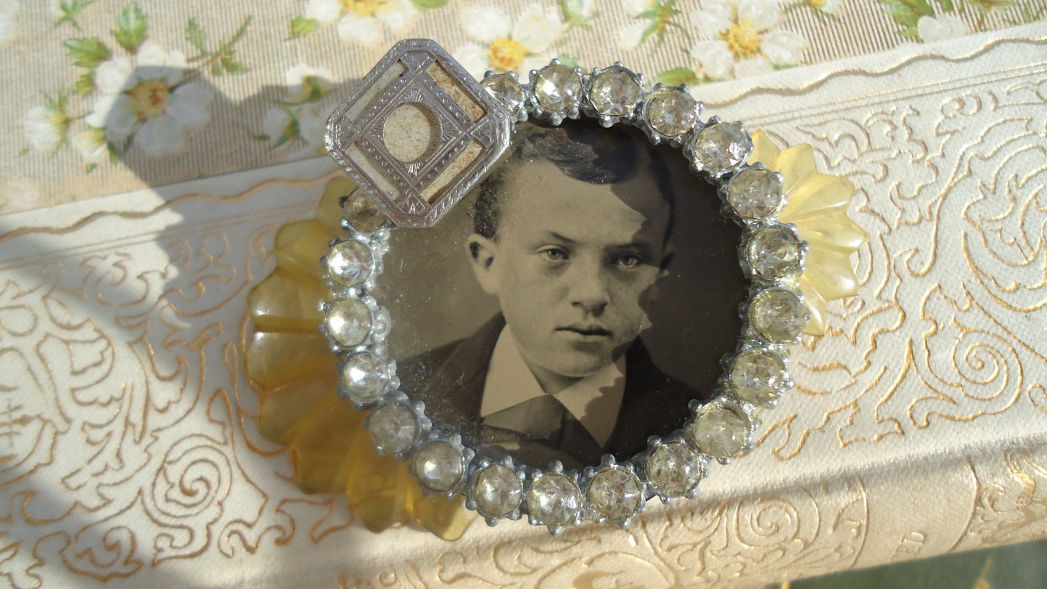 1800's Antique Tintype Brooch