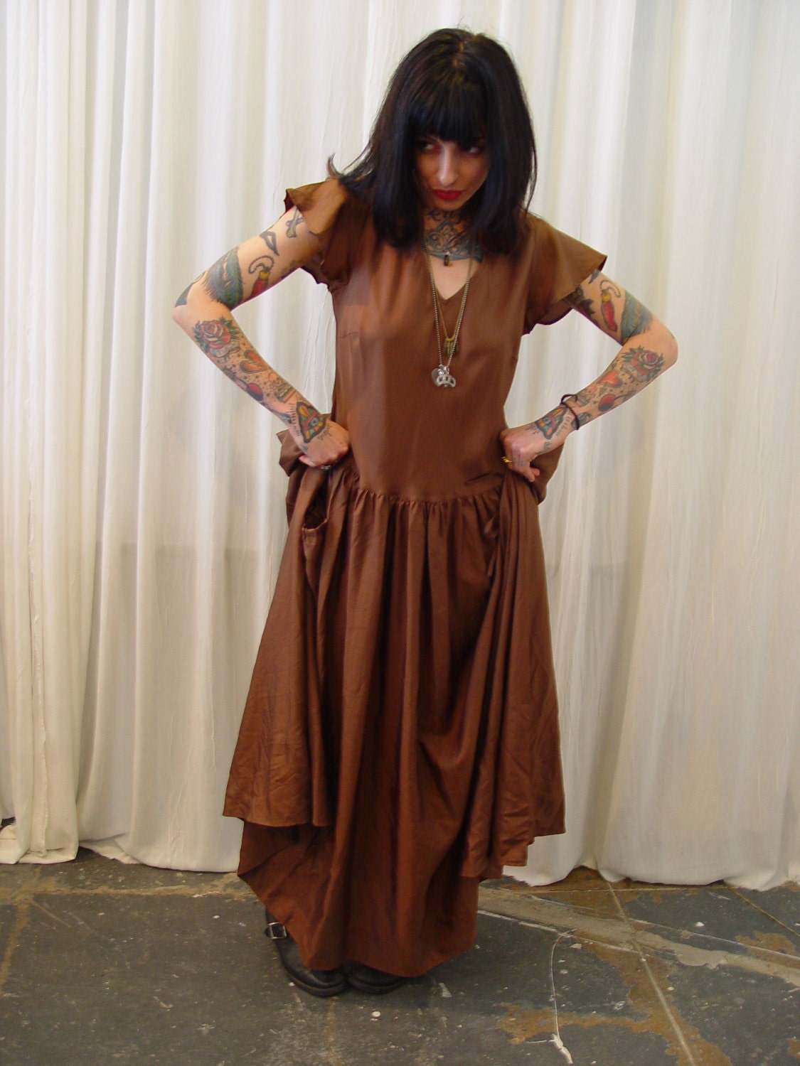 Vintage Rich Brown DRESS - 100% silk, bow tie pockets, long, flowing