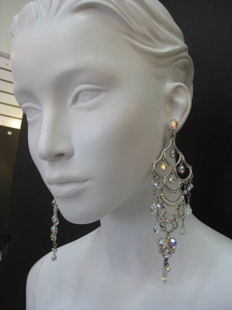 Malibu night- Swarovski Crystal Silver Plated Chandelier Earrings 5760