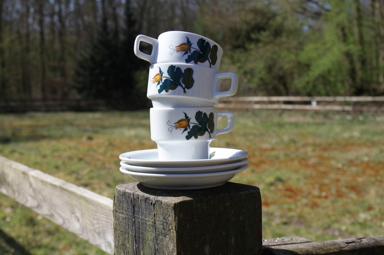 Selltman Weiden cups and saucers in different shapes