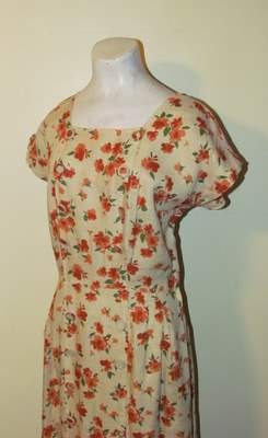 Very Pretty 1940's LINEN Floral MAXI Day Dress
