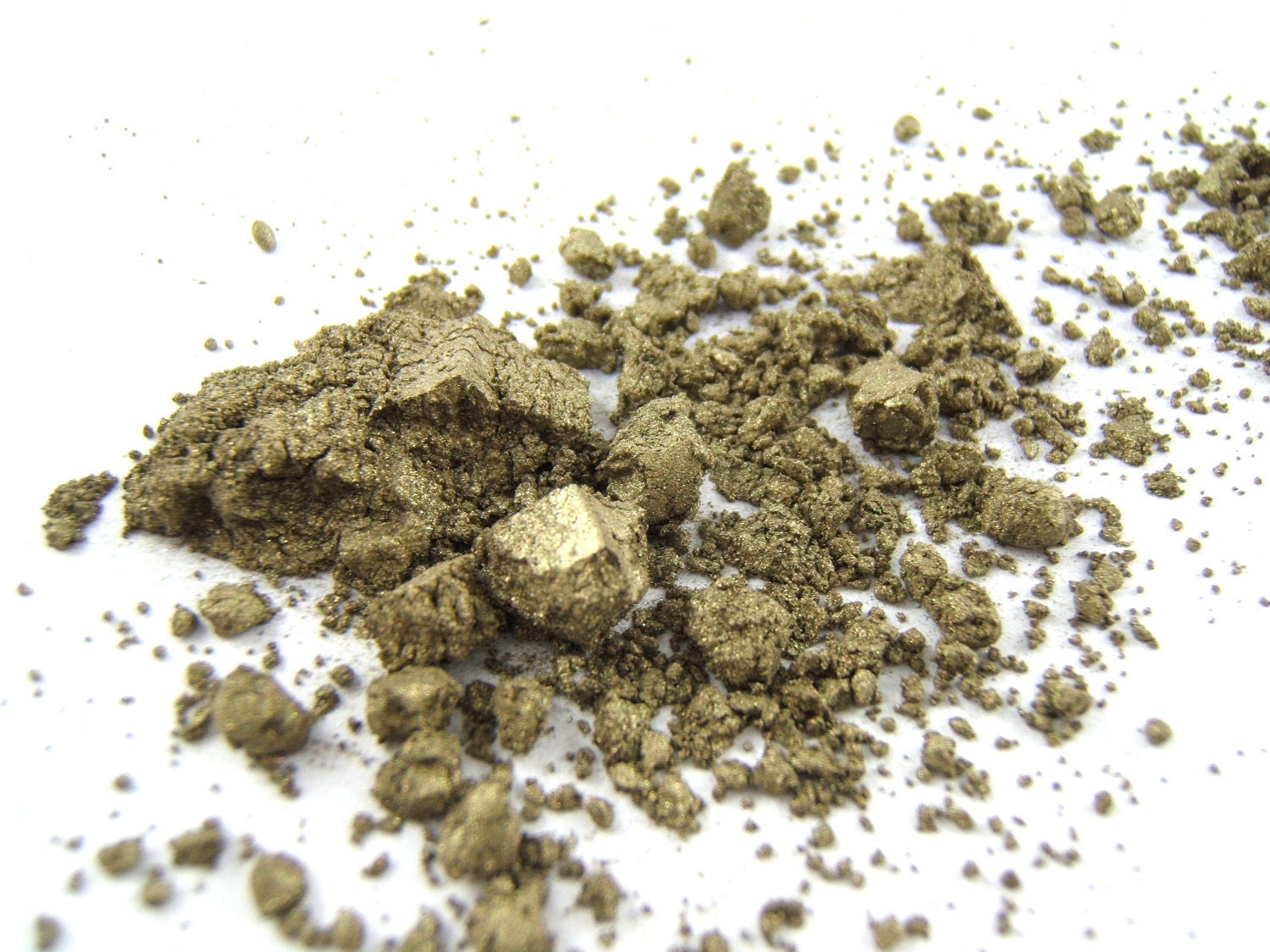 Eye Shadow Mineral Makeup - Golden Olive - Vegan Eye Color Sample - MadisonStreetBeauty