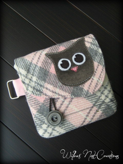 Gray "Inquisitive Owl" Whimsical Wallet with Vintage Pink and Gray Plaid
