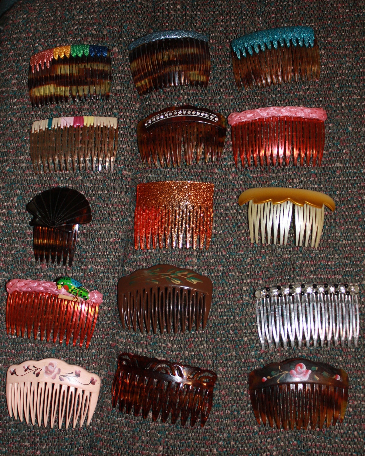 PRICED REDUCED Vintage hair comb LOT