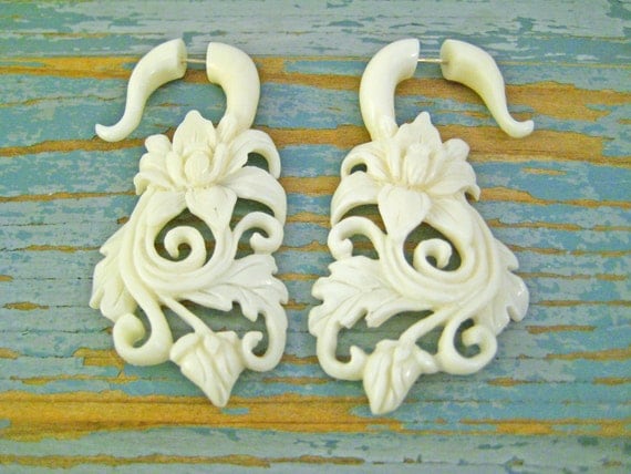 Bone Fake Gauges Hibiscus Flower Bone Earrings Natural Tribal Organic Earrings - FG025 B