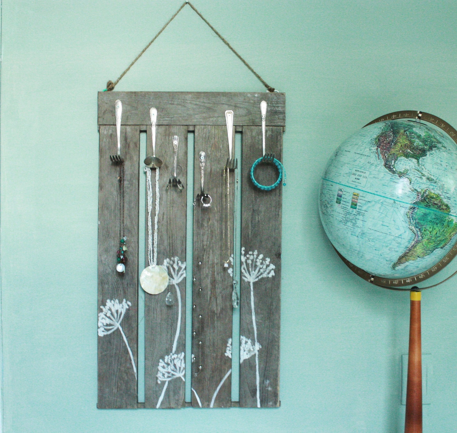 Nature Inspired Jewelry Organizer - Reclaimed Wood - Wall Decor - Stylish Storage