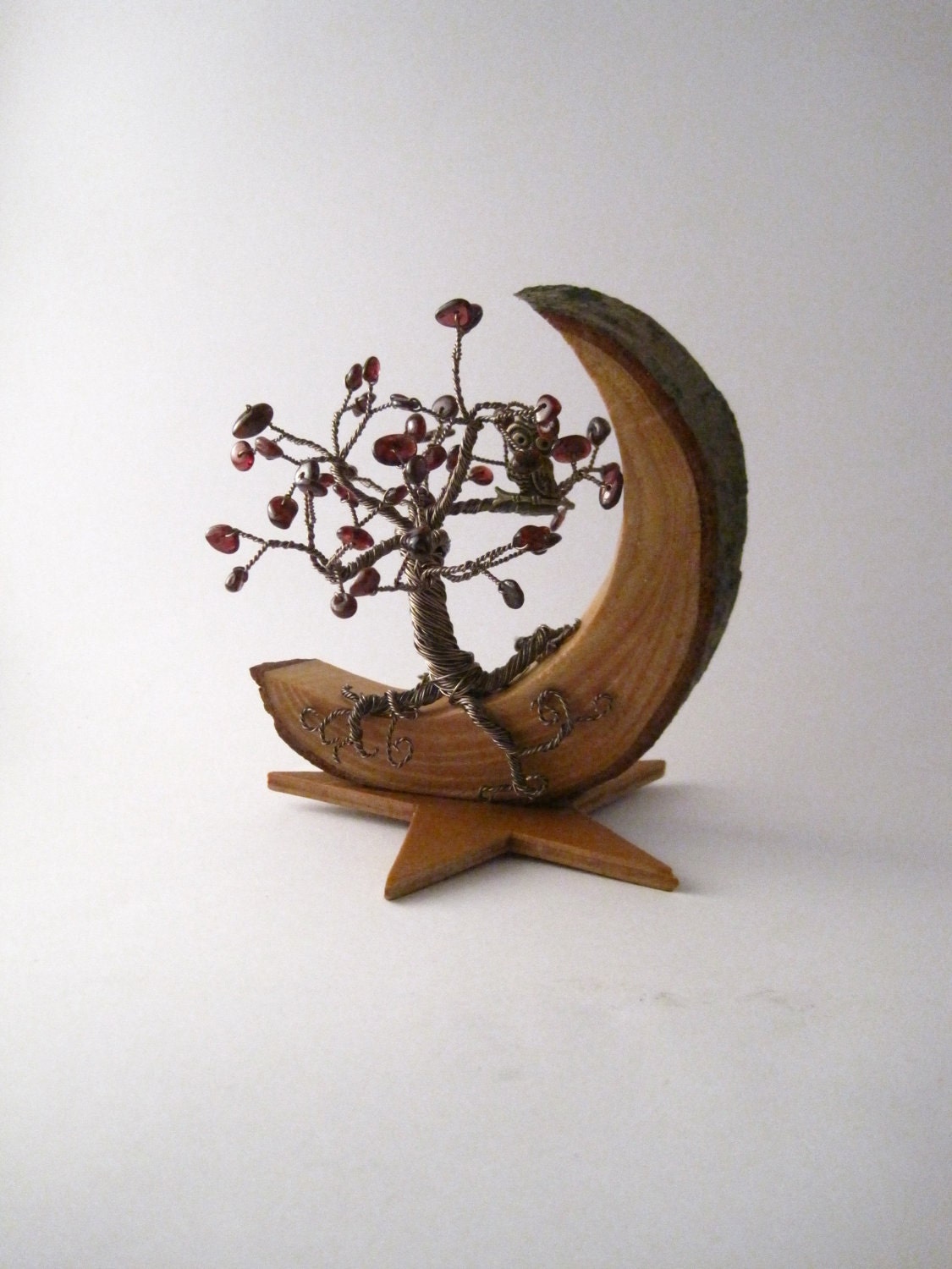 Garnet Moon (Wire Copper Tree Ornament)