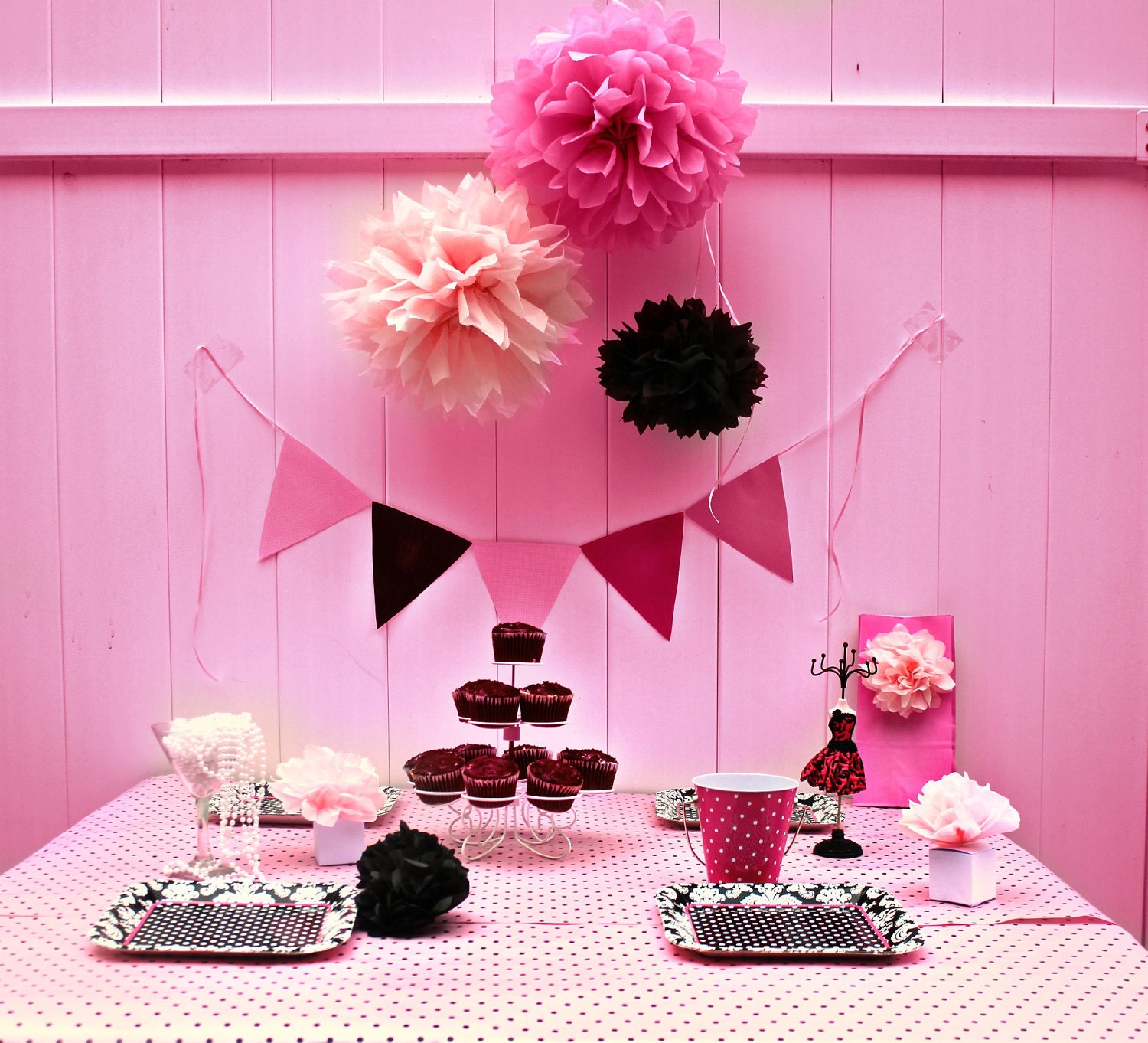 10 Tissue Pom Poms / Wedding Decor / 1st Birthday / Princess Party / Baby Shower / Nursery Decor Il_570xn
