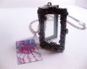 Flower Blossom Picture Locket Necklace - Put Your Own Picture Inside Or Use Peace Sign Photo Card - Glass Locket