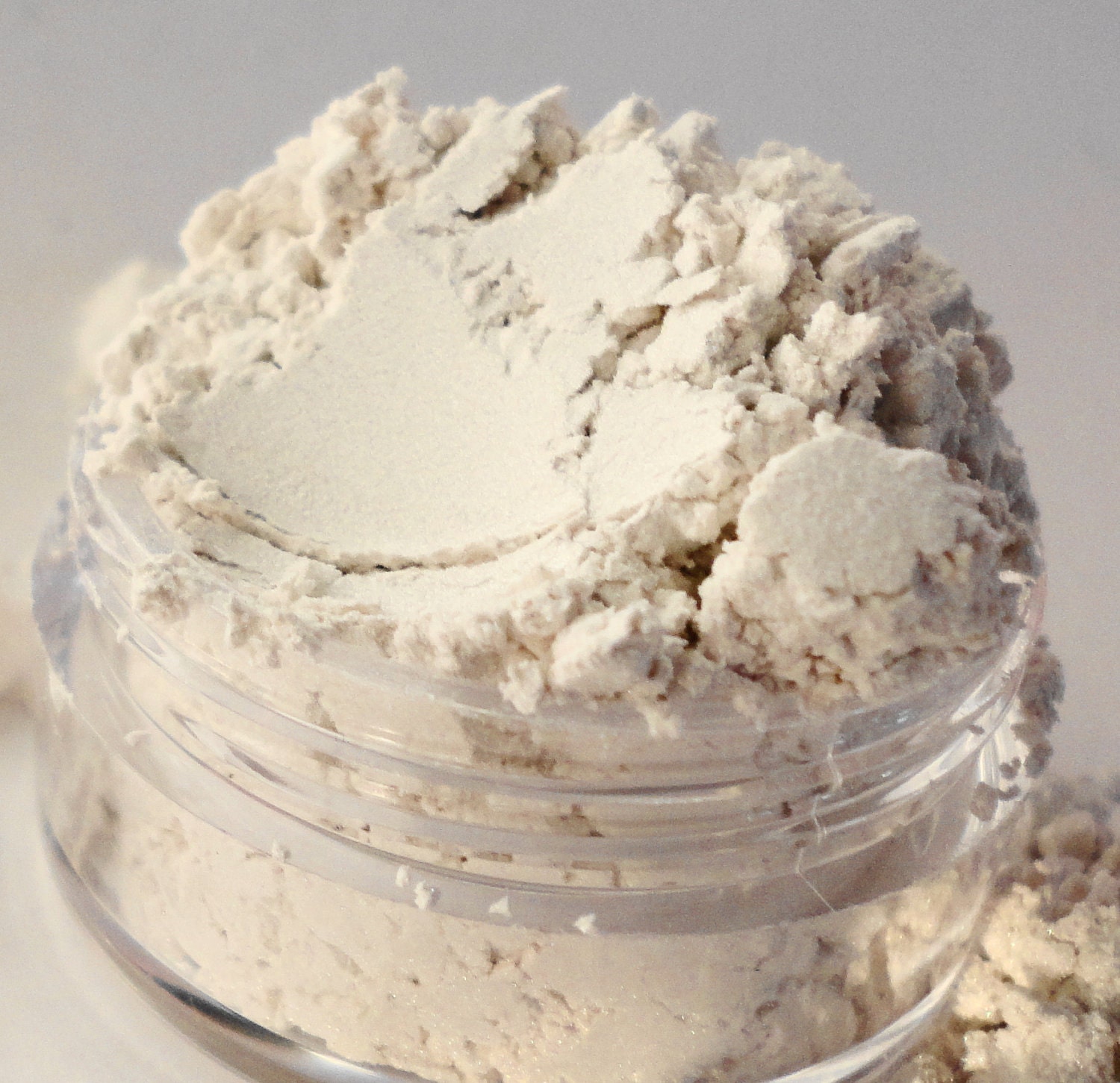 Sugar  White Mineral  Makeup Eye Shadow  10g Sifter Jar Highlighter