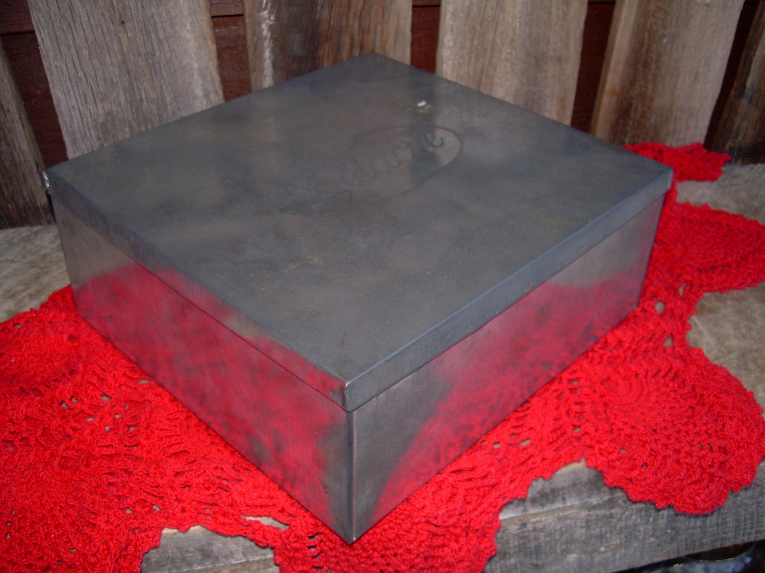 Delacre Pastry Tin