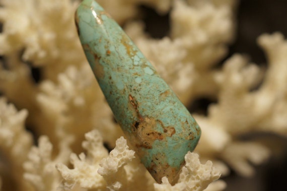 Turquoise King's Manassa handmade cabochon 40x13.75x5.54mm 18.2ct Natural Gemstone