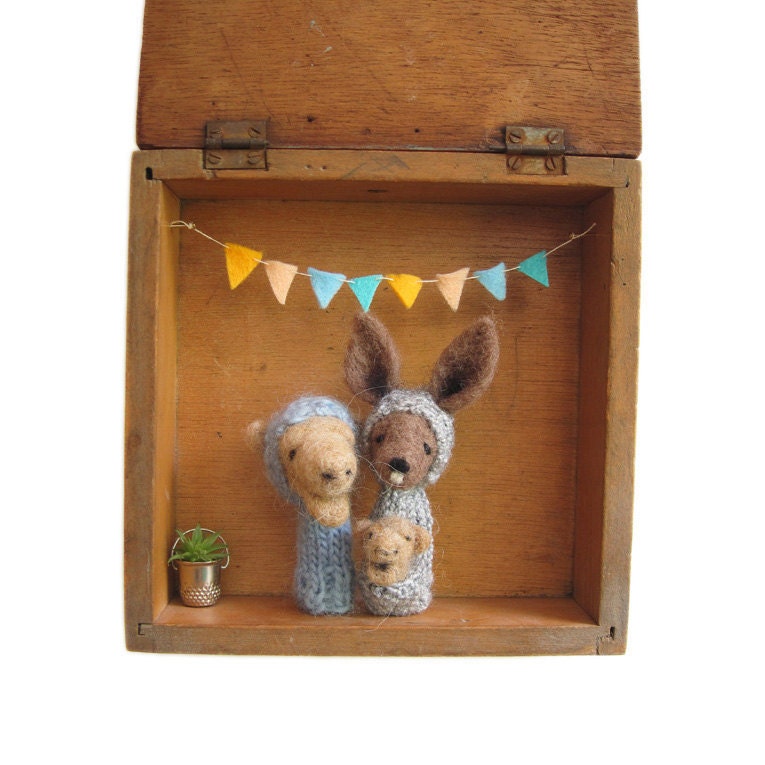 Finger Кукольный BOX иглы Felted кенгуру и верблюдов Семья в поле старинные деревянные, экологию игрушки, Wall Hanging, Детские Декор, Дети