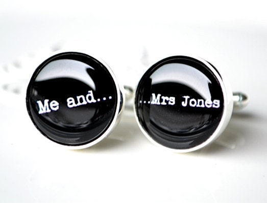 Me and Mrs Jones cufflinks - keepsake gift for men, groom, groomsmen, usher, father on wedding day or Holiday