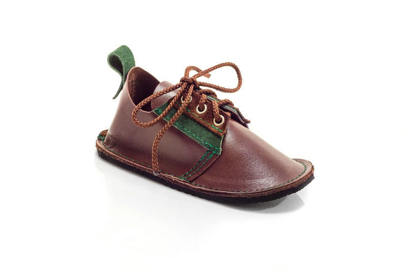 Hand made brown and green leather childrens shoes, toddler shoes, outdoor shoes - PiciPapucs
