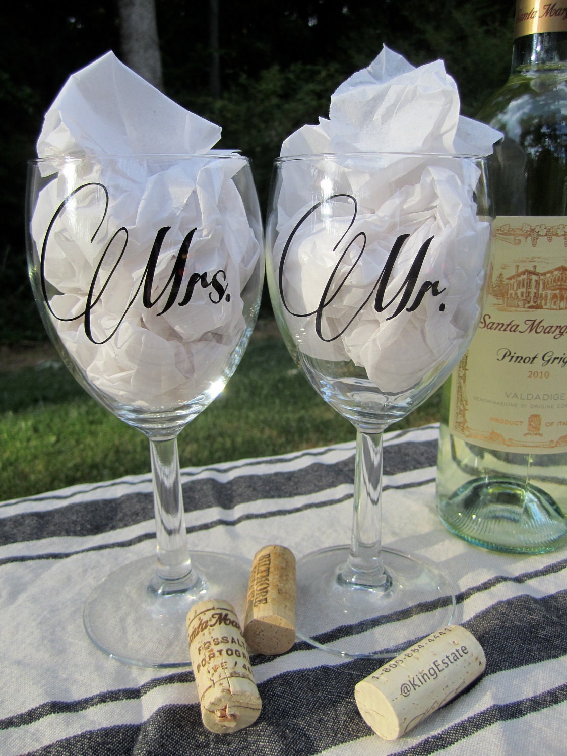 Mr. & Mrs. Wedding Wine Glasses
