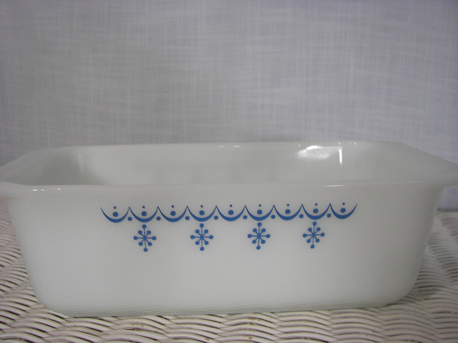 Vintage Pyrex Snowflake Pattern Loaf Pan
