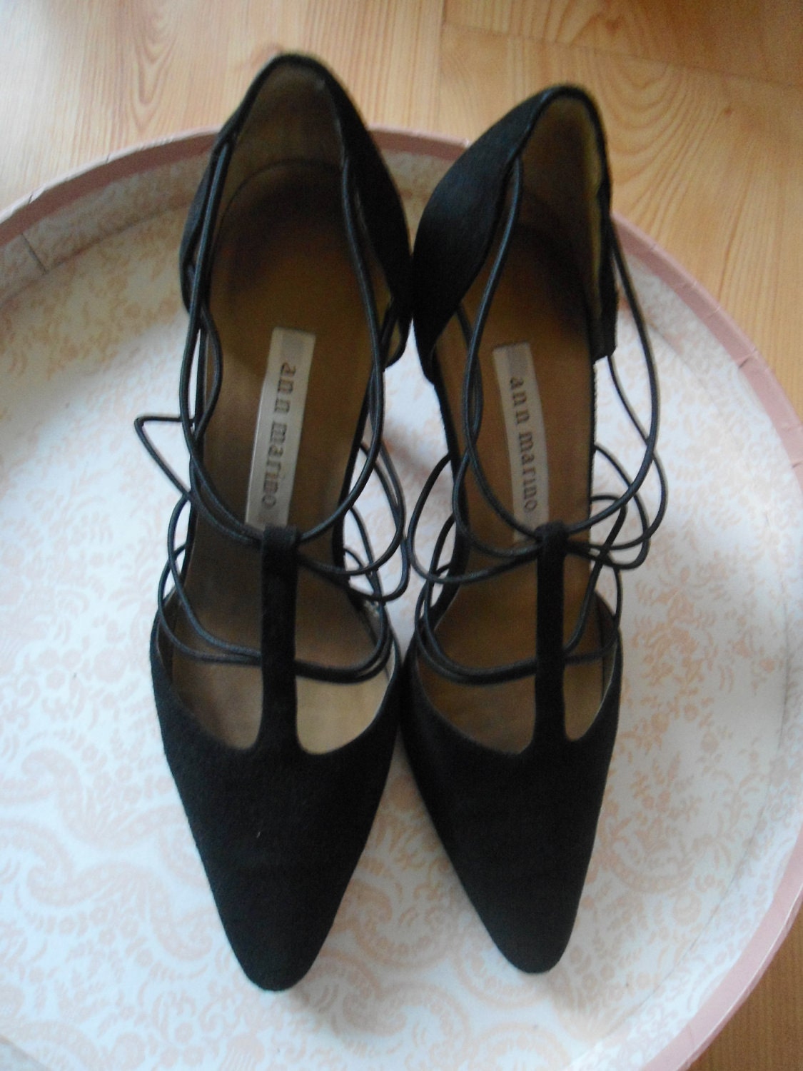 Ann Marino women shoes size 5.5 M