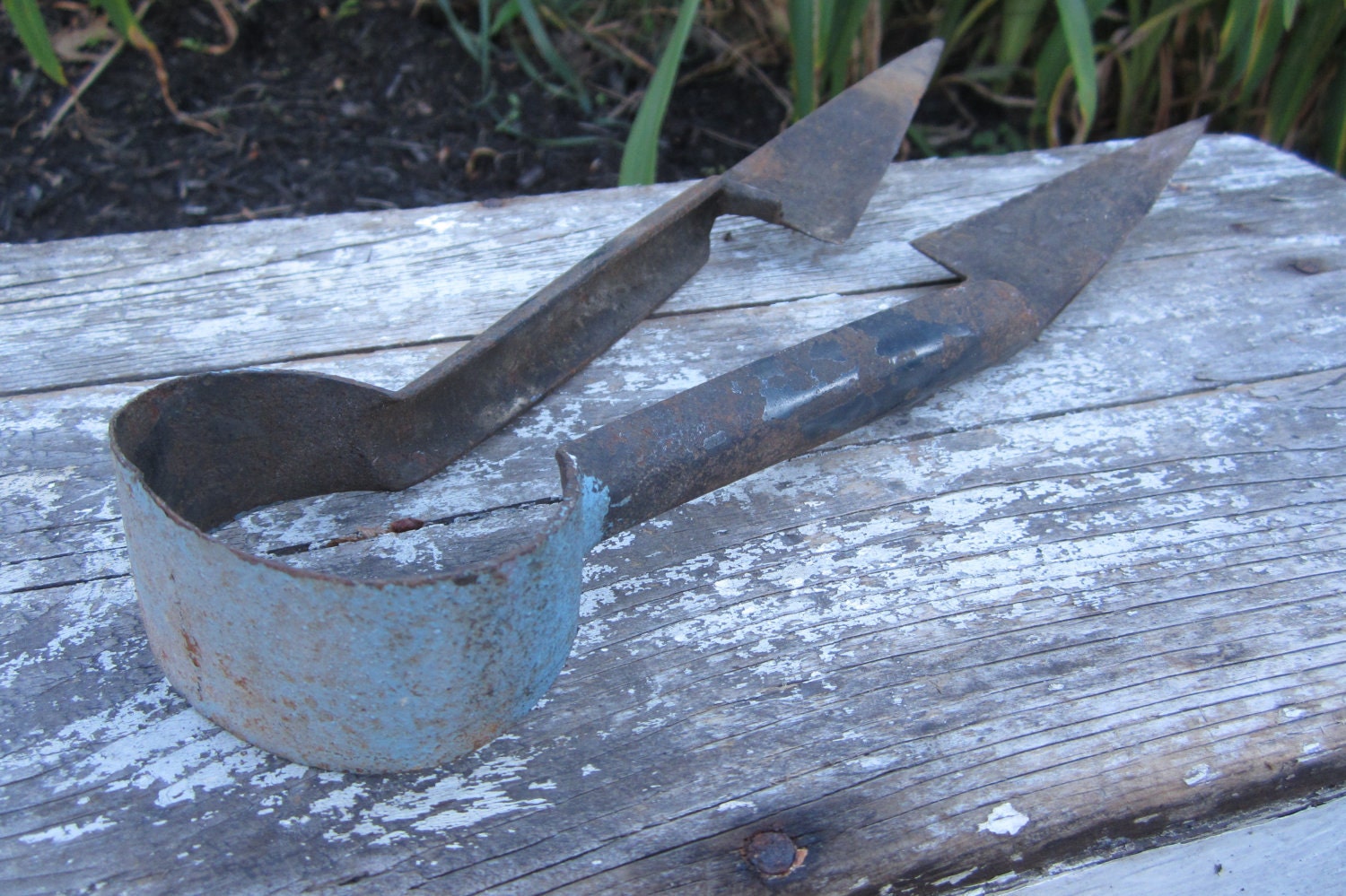 Antique Farm Tool Sheep Wool Shears Scissors Chippy Blue and Steel Country Decor
