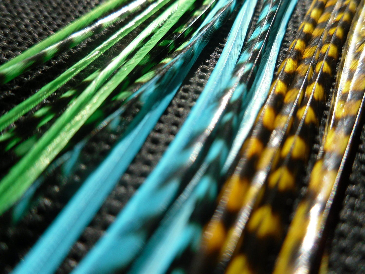 6 Hair Feathers Green Turquoise Golden Grizzly, Beads Kit