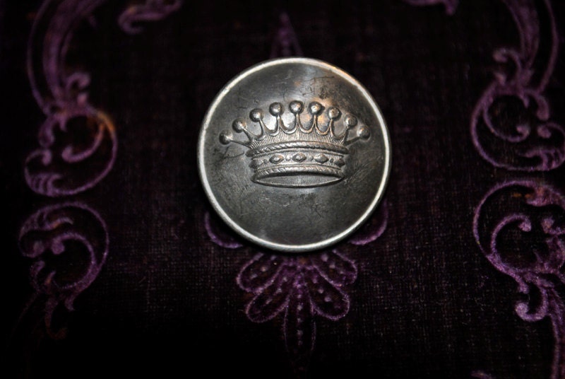 Antique French Button Nobility Vicomte Aristocracy coat of arms, Buton livrée