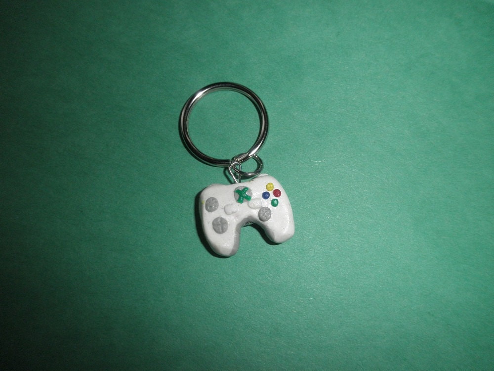 Xbox 360 controller Keychain by GirlsnGeeks on Etsy