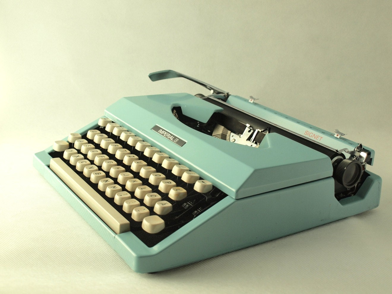 Vintage manual typewriter turquoise / aqua blue - Imperial