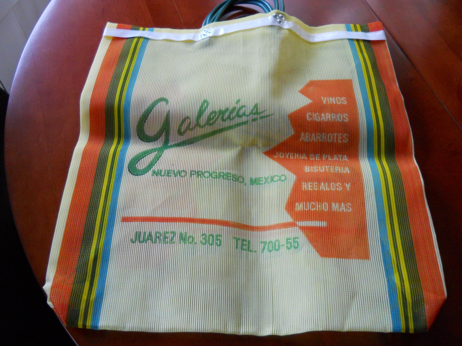 Vintage Mexican market bag - plastic bolsa