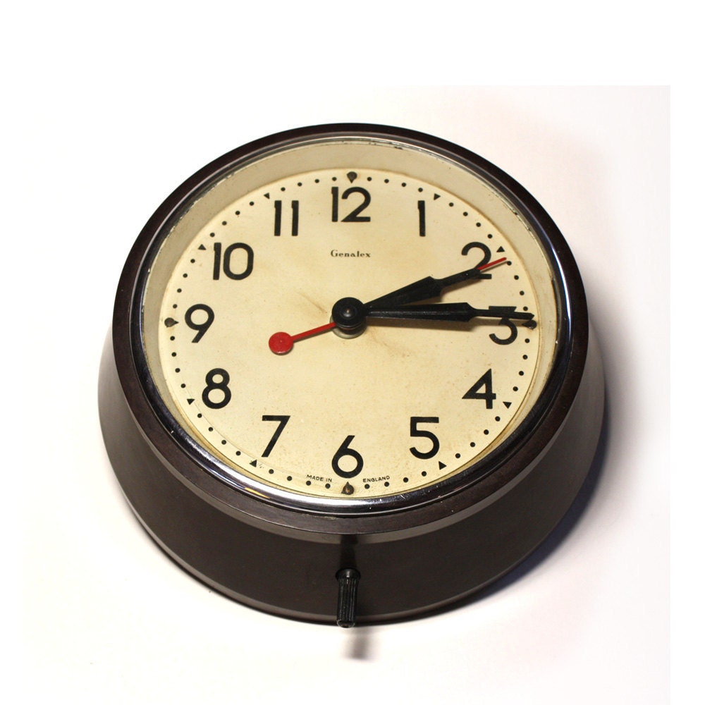 ORIGINAL vintage industrial factory office electric WALL CLOCK with brown bakelite case