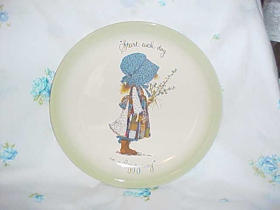 Vintage Holly Hobbie Collectors Edition Plate 1972 By Shabbysweet