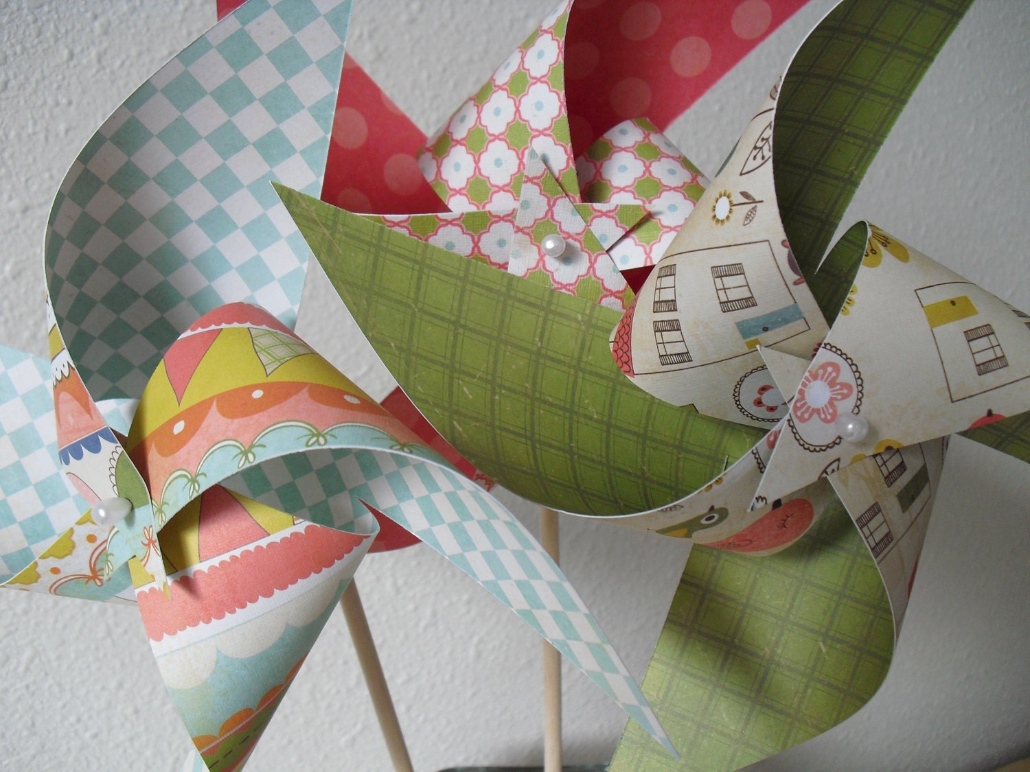 6 Large Spinning Pinwheels Flower Banner