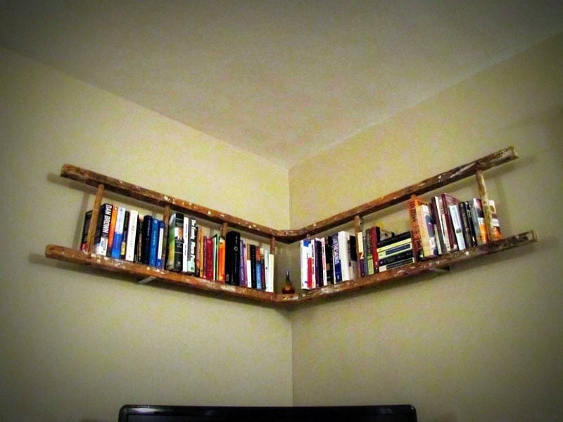 Antique Wooden Ladder Bookshelf