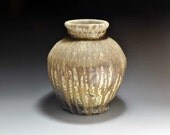 Shigaraki, anagama, ten-day anagama wood firing, with natural ash deposits pot. tsubo-33