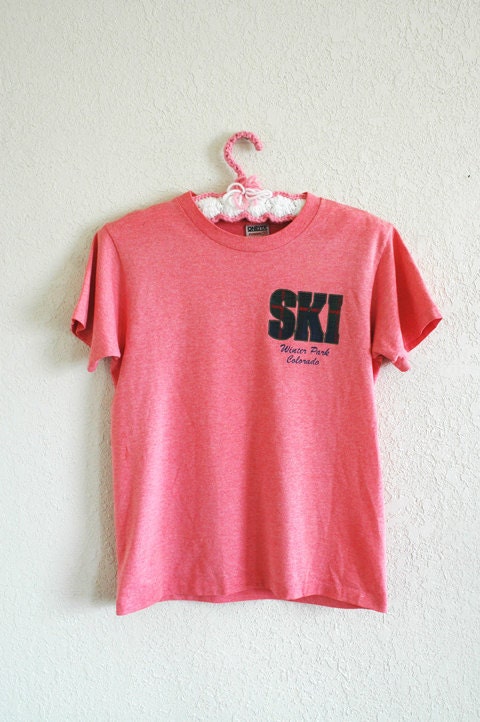 vtg 80's crying KITTY t shirt / novelty t shirt / colorado t shirt