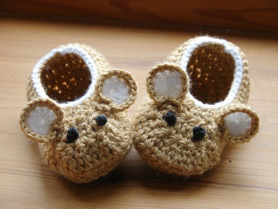 Crochet Pattern (PDF file) Little Fieldmouse Baby Shoes