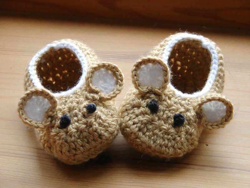 Crochet Pattern (PDF file) Little Fieldmouse Baby Shoes