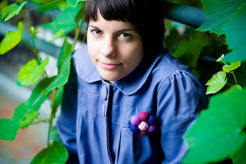 Purple Flower Brooch - Violet brooch in violet/purple shades