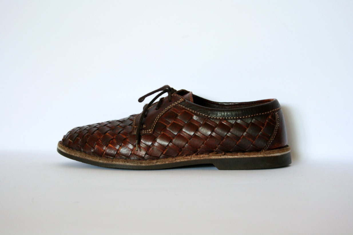 Vintage Maroon Brown Woven Leather Lace Up Oxford Shoes Size 7.5 / 9