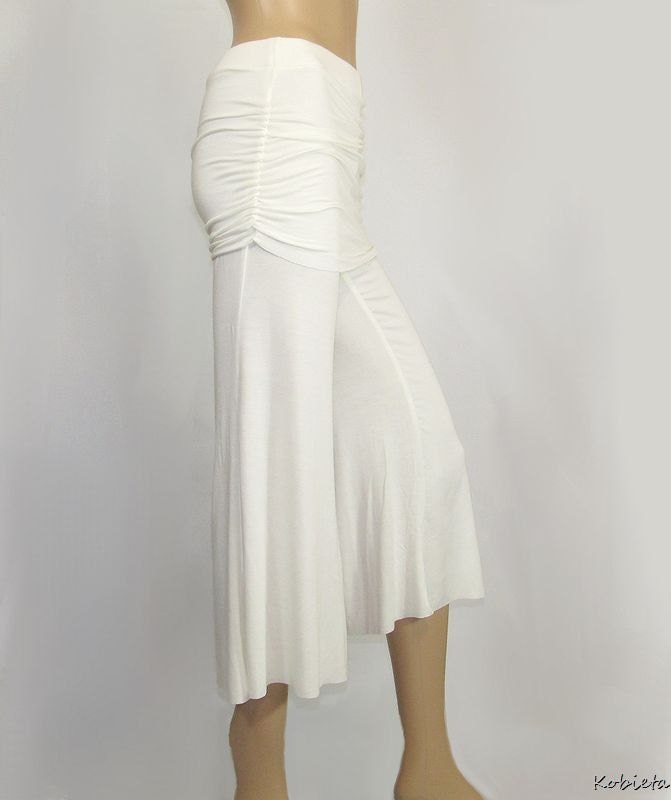 Gauchos Wide Leg Cropped Pants - Skirted Yoga-Capris - Womens Made to Measure Size and Choice of Color - XXS thru Large