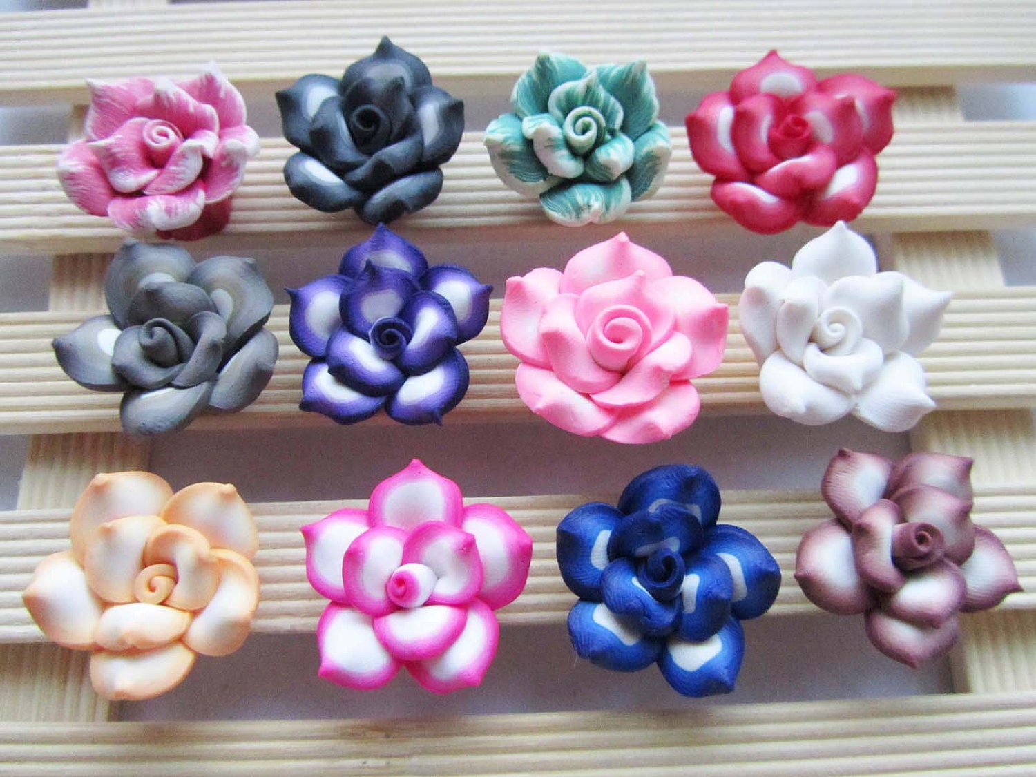 12pc Mixed Color Polymer Clay Chrysanthemum Rose Flower Mum Pendants 26mm U106