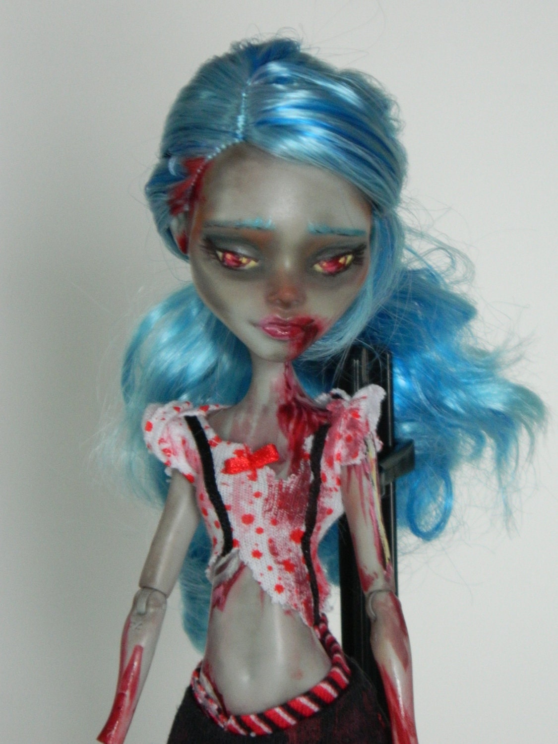 monster high dolls zombie