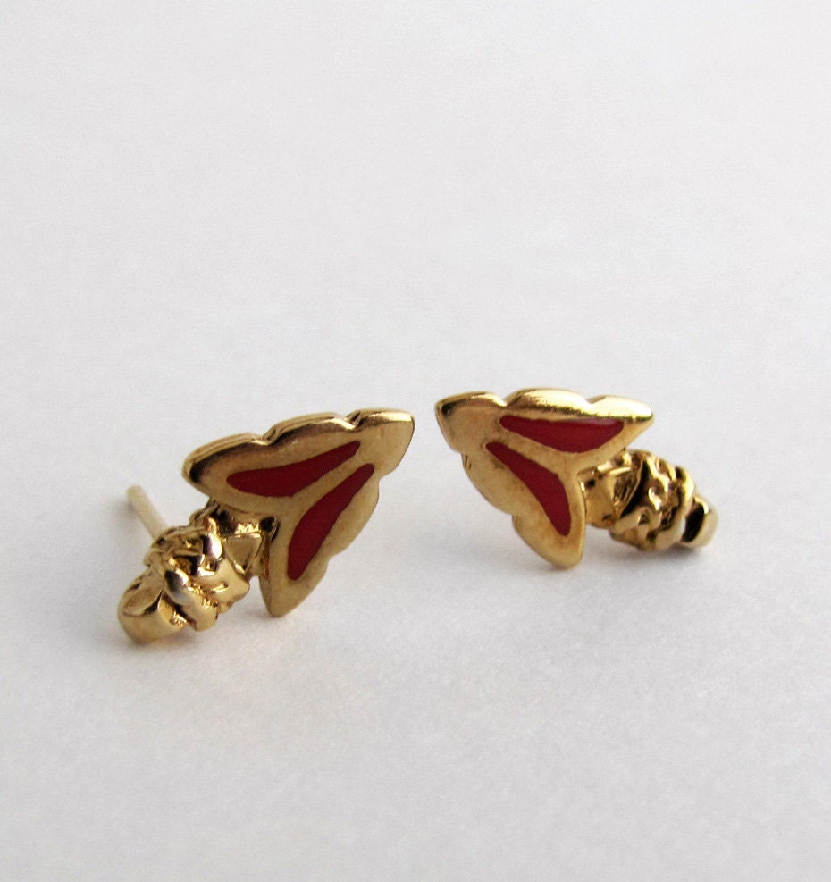 Native Arrow head ear posts, Red stone inlay
