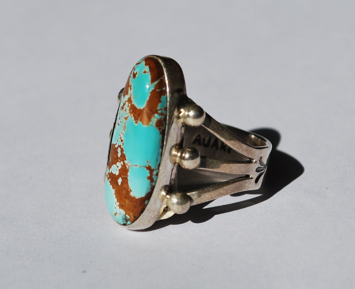 Vintage Native American Turquoise Ring: Size 8.5