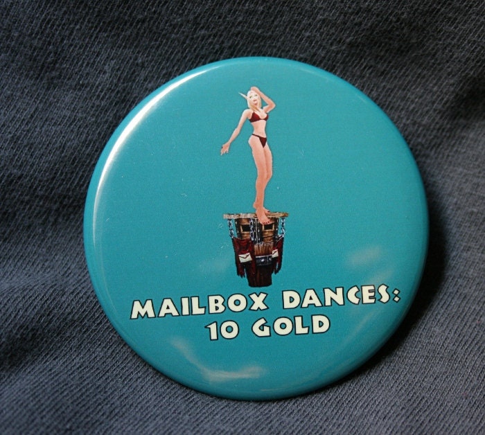 World of Warcraft Button - Mailbox Dances