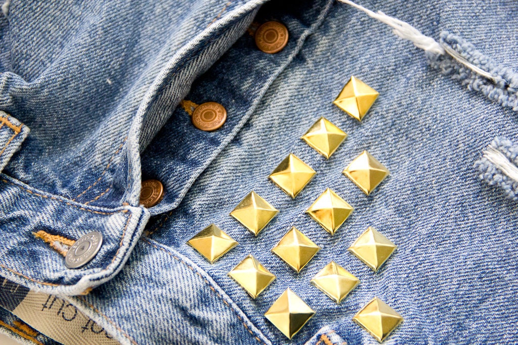 Studded Shorts, Vintage Distressed High Waisted Denim W31