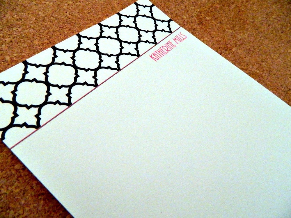Personalized Notepad - Black & Pink Quatrefoil