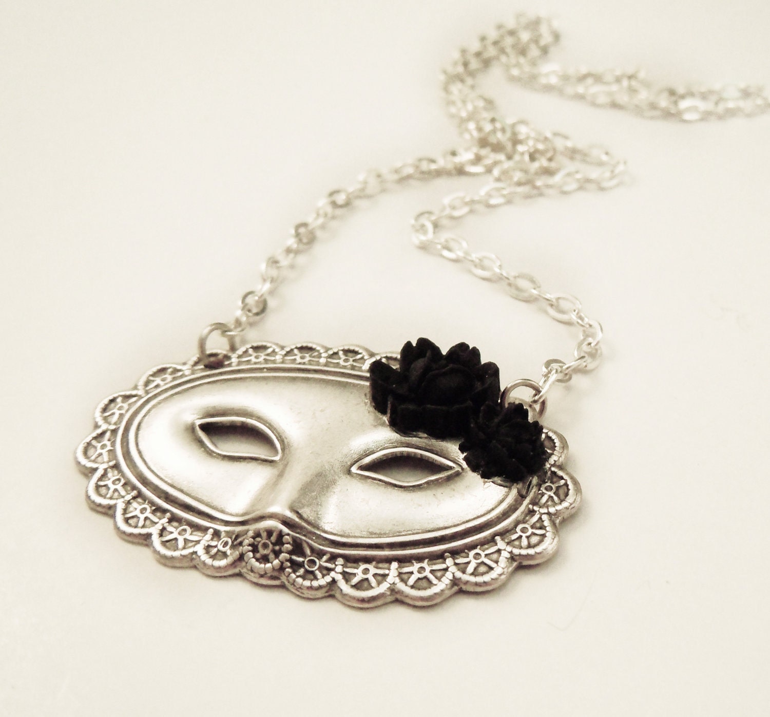 Phantom of the Opera: Mask Necklace