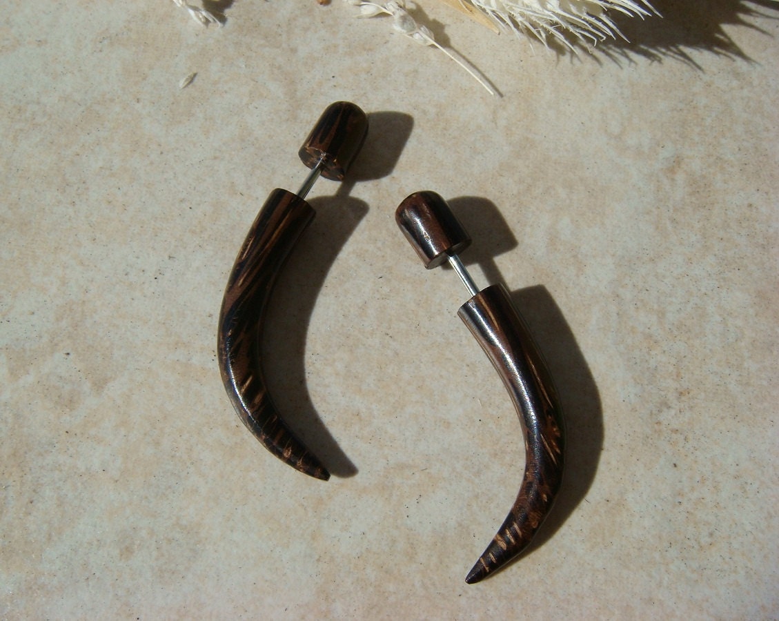 Dark Brown Wooden Talon Fakers / Fake Gauges Tribal Earrings / horn earrings organic jewelry natural fake gauged earrings